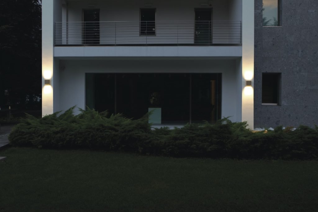 Divar: lampada da parete di design