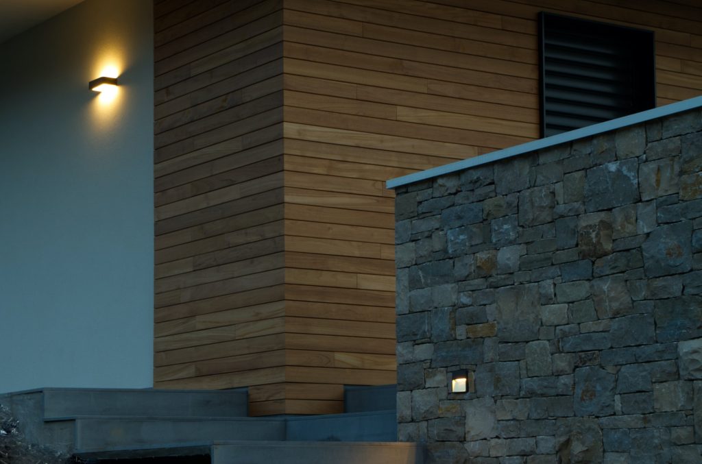 Modulo A: Lampada da parete di design in alluminio