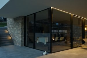 Modulo A: Lampada da parete di design in alluminio