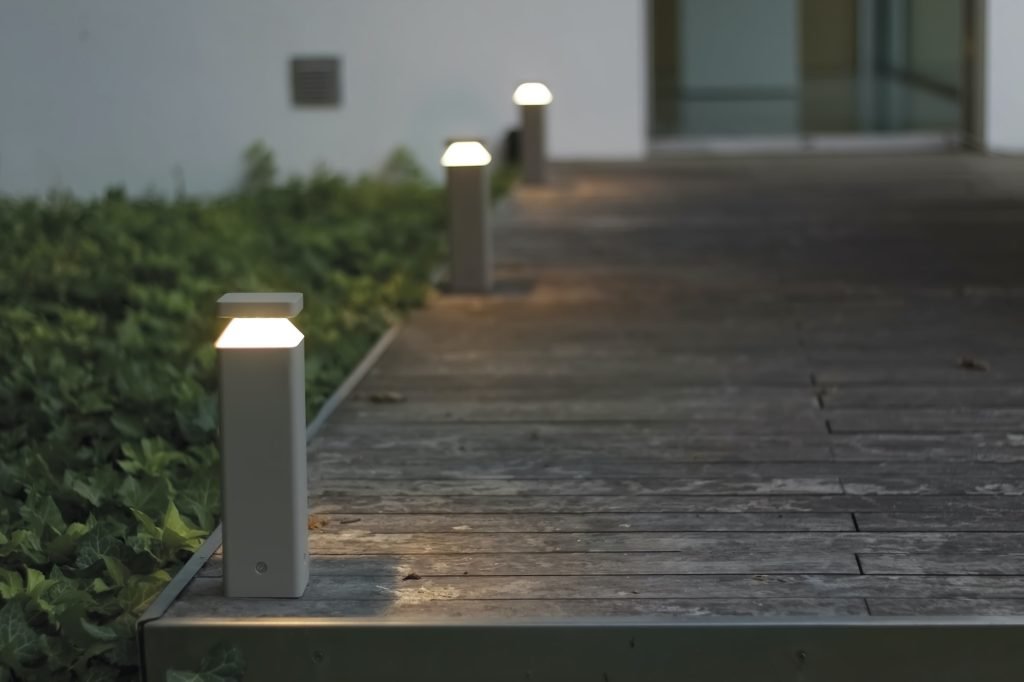 Matita: Lampada LED da terra di design